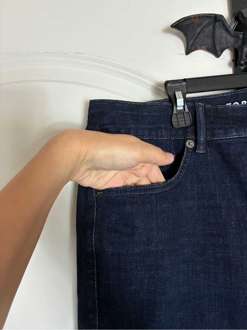 Torrid Limitless Stretch Dark Blue Jean stretches up to three sizes 16-20 NWT - Picture 9 of 16